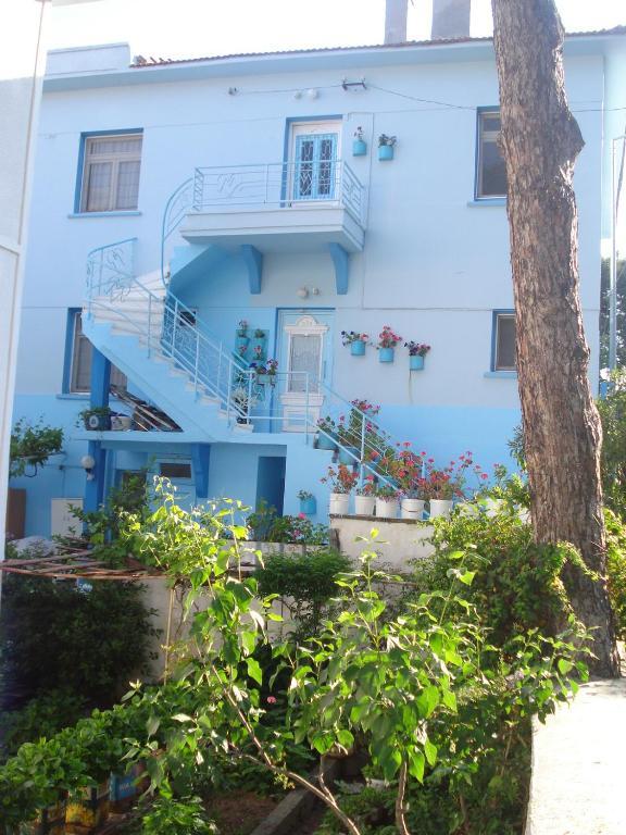 Mavi Pension Ayvalı